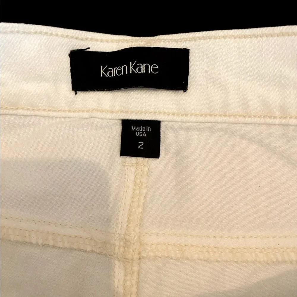 Karen Kane | Karen Kane Lifestyle classic fit white shorts Raw hem NWT size 2